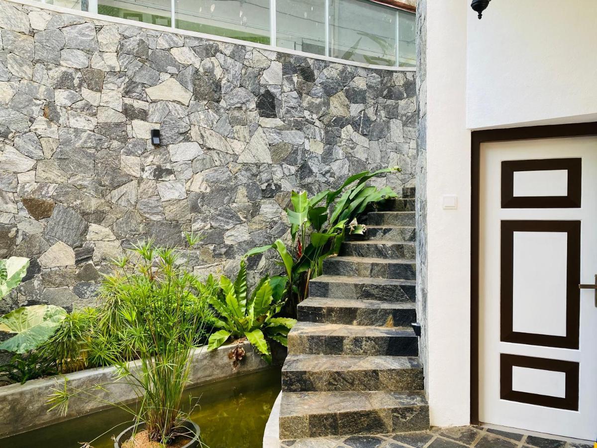 Thaprobana Villa Tangalle - Private Villa 외부 사진